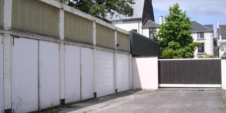 Garage à Louer – Jambes