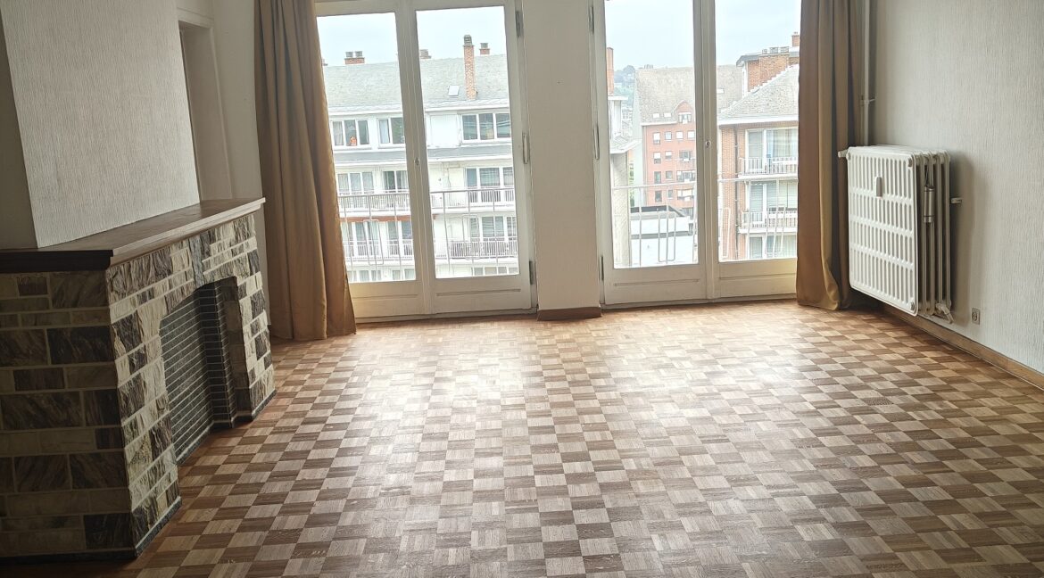Appartement 2 chambres à louer à Jambes