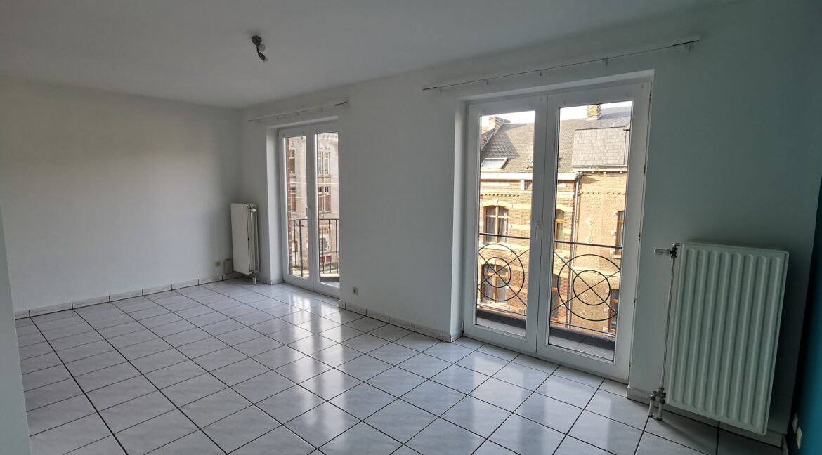 Studio-a-louer-a-Jambes-3